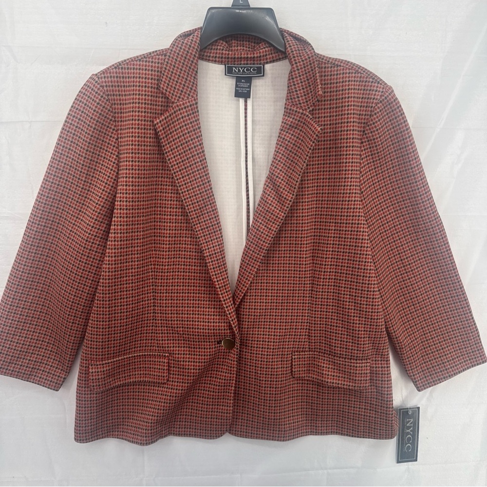NYC Women's Red and Black Patterned Blazer